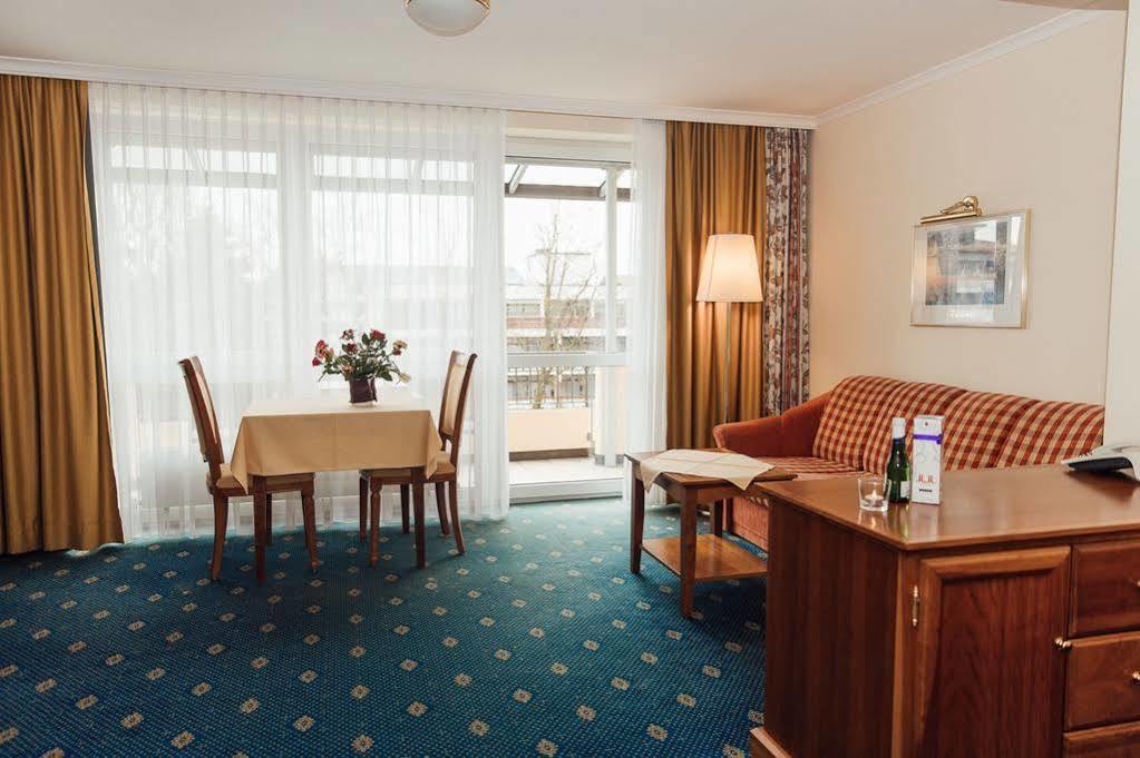Hotel Reindl Suiten & Appartments Бад-Фюссинг Экстерьер фото